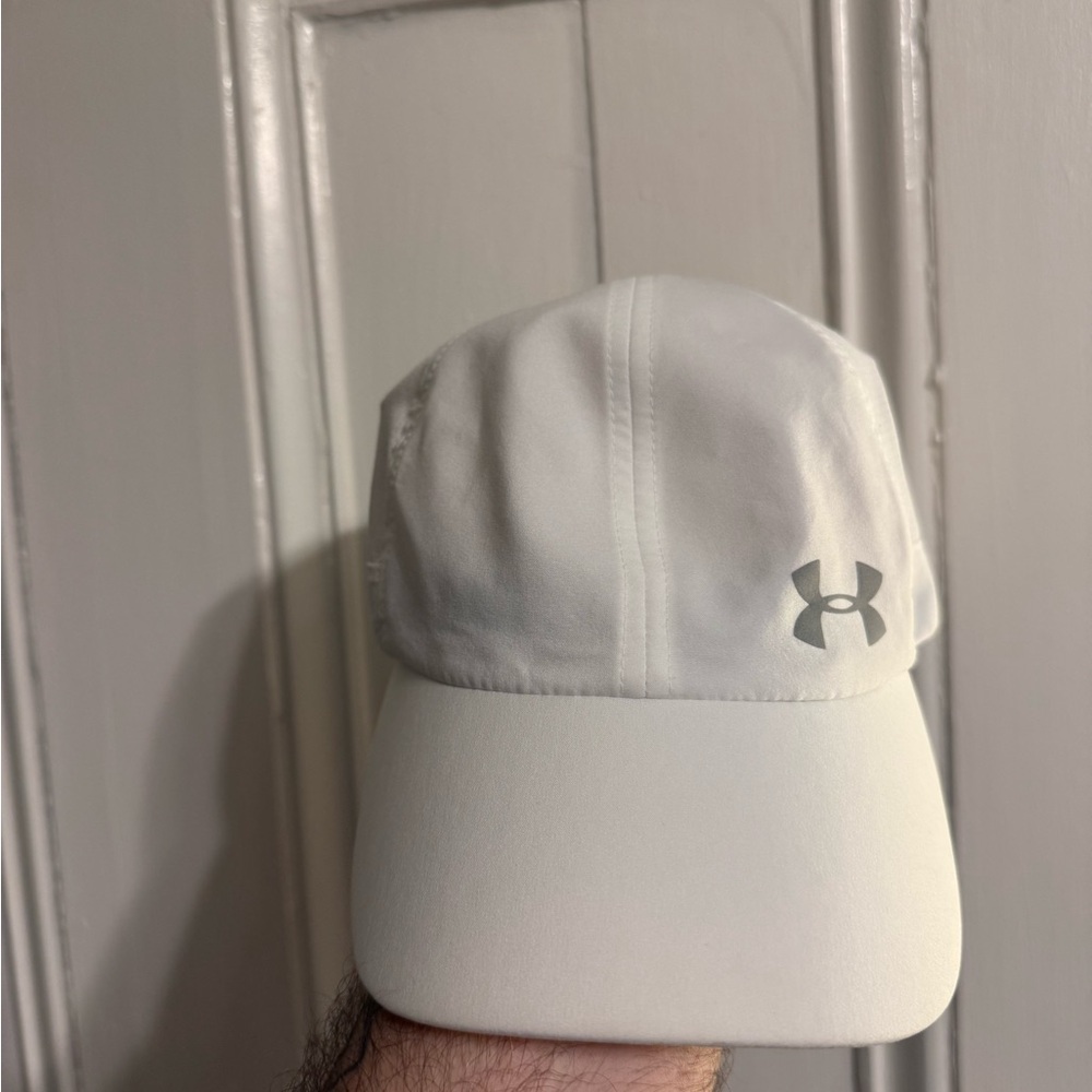 Under Armour Men's Iso-Chill Launch Run Cap